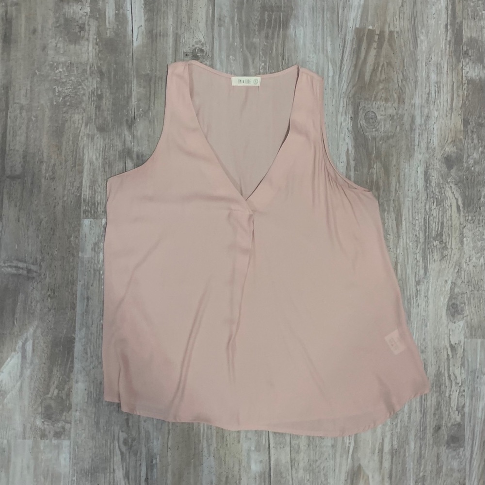 Em & Elle top
